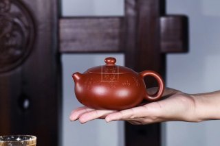 《扁西施》宜興紫砂壺全手工茶壺朱泥大紅袍料西施 《扁西施》宜興紫砂壺全手工茶壺朱泥大紅袍料西施