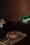 《暗香》宜興紫砂壺創(chuàng)新壺高級工藝美術(shù)師手工紫泥泡茶壺具