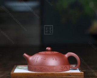 《半月》 《半月》