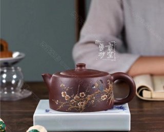 《天際》 《天際》