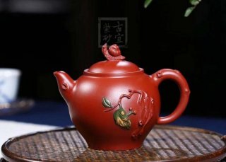 《漫步人生》宜興名家紫砂壺工藝美術師手工大紅袍茶壺功夫茶具 《漫步人生》宜興名家紫砂壺工藝美術師手工大紅袍茶壺功夫茶具