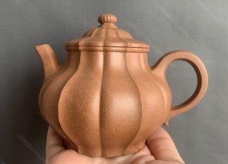 菱花潘壺 菱花潘壺