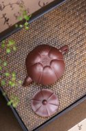 《荷趣》宜興紫砂壺助理工藝美術(shù)師手工茶壺茶具紫泥