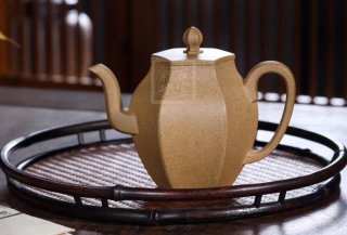 《六方秋葵》 《六方秋葵》