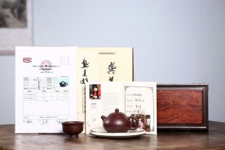 《玉乳西施》 《玉乳西施》