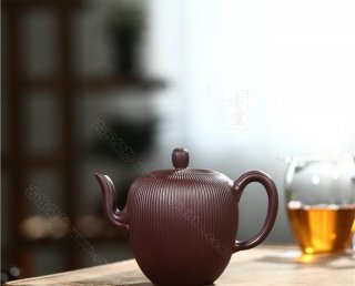 《筋紋美人肩》 《筋紋美人肩》