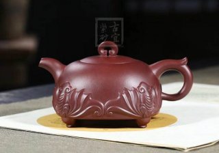 《福臨門》宜興高級工藝美術(shù)師手工紫砂壺全手工底槽青泡茶壺 《福臨門》宜興高級工藝美術(shù)師手工紫砂壺全手工底槽青泡茶壺