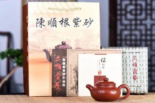 《仿古》宜興紫砂壺朱泥大紅袍仿古高級(jí)工藝美術(shù)師手工茶壺茶具 《仿古》宜興紫砂壺朱泥大紅袍仿古高級(jí)工藝美術(shù)師手工茶壺茶具