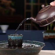 《心經(jīng)禪蓮》宜興紫砂壺助理工藝美術(shù)師手工紫泥半月