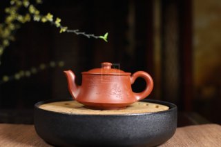 《曲壺》宜興紫砂壺工藝美術(shù)師手工大紅袍曲壺茶壺茶具 《曲壺》宜興紫砂壺工藝美術(shù)師手工大紅袍曲壺茶壺茶具
