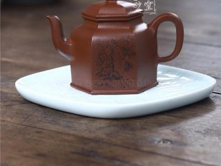 《六方金鐘》 《六方金鐘》