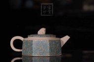 《絞泥獅韻》宜興工藝美術(shù)師手工紫砂壺家用茶壺具套裝本山綠泥六方