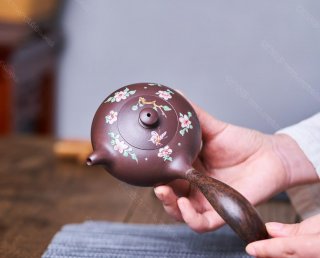 玉乳唐羽 玉乳唐羽