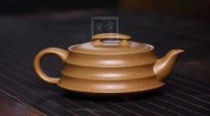 《步步高升》宜興紫砂壺工藝美術(shù)師手工黃金段茶壺
